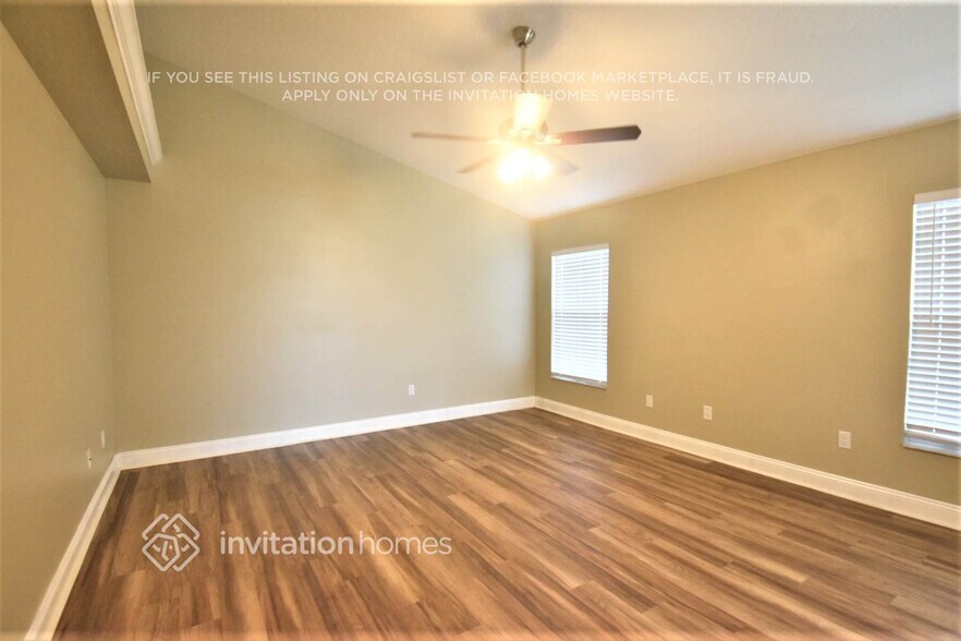 Building Photo - 1017 Pelican Ln