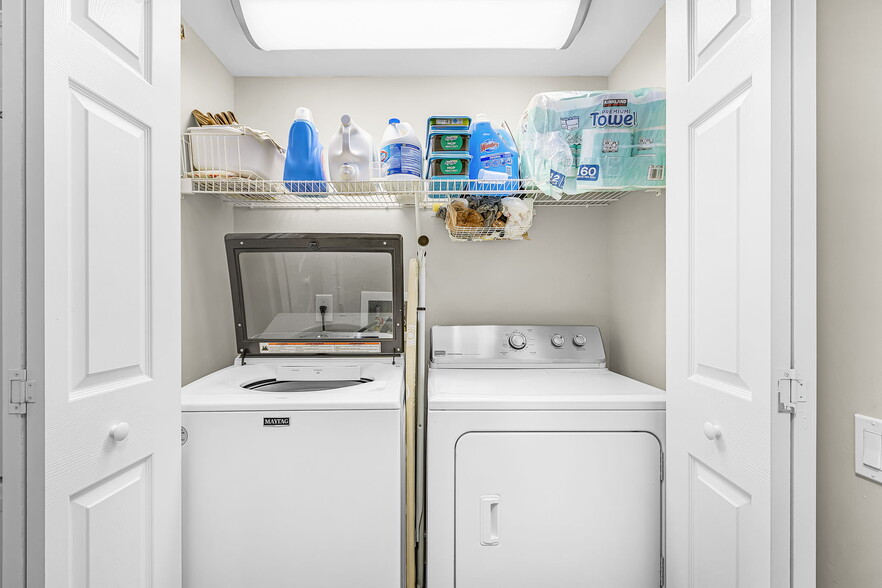 Washer and dryer in unit - 8899 Bristol Bnd