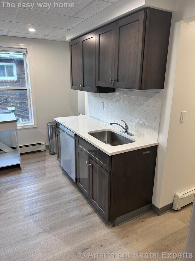 Building Photo - 301-303 Boston Ave Unit #2