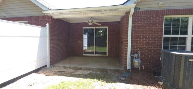 Building Photo - 252 Tara Commons Dr