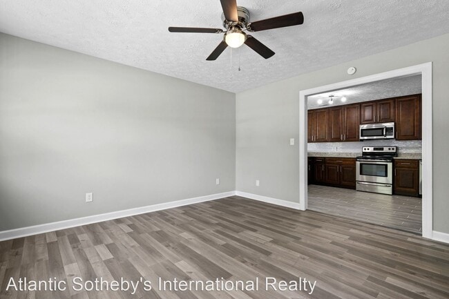 Building Photo - 3 br, 3 bath House - 426 Berkshire Terrace