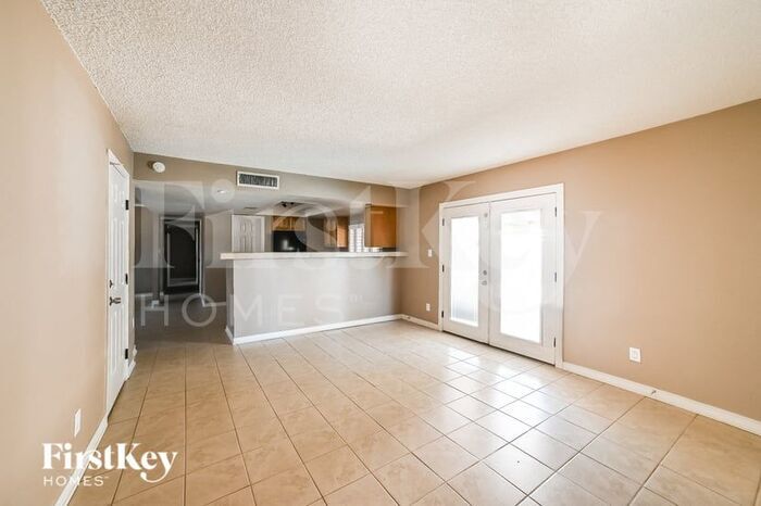 Building Photo - 12849 N 36th Dr