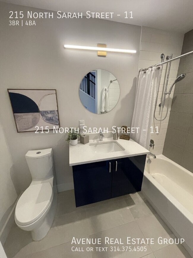 Building Photo - 215 N Sarah St