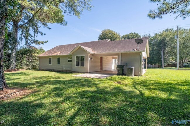 Building Photo - 107 Ann Bradley Dr