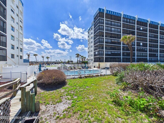 Building Photo - 1125 Jimmy Buffett Mem Hwy