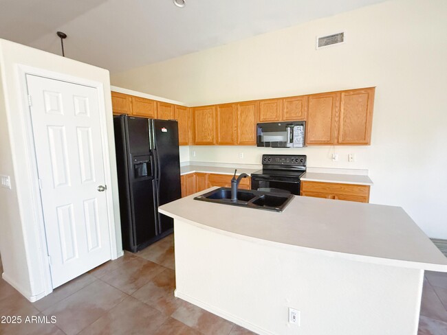Building Photo - 9263 E Monterey Ave