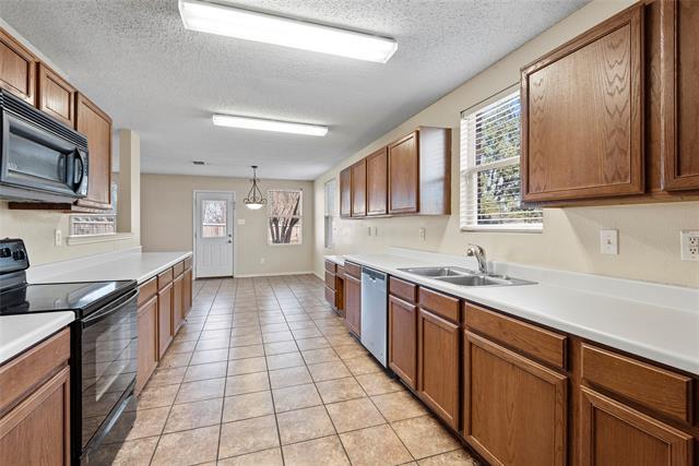 Building Photo - 5404 Pandale Valley Dr