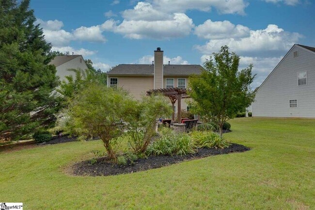 Building Photo - 14 Farmbrook Way