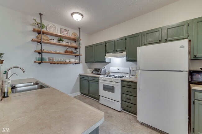 Building Photo - 2322 Alabama St