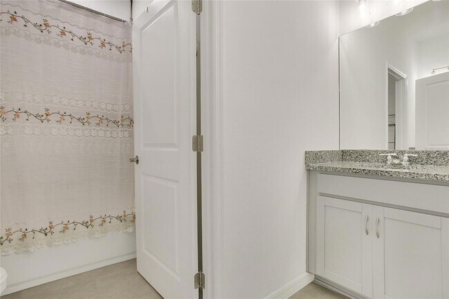 Building Photo - 1838 Blue Lagoon Cir