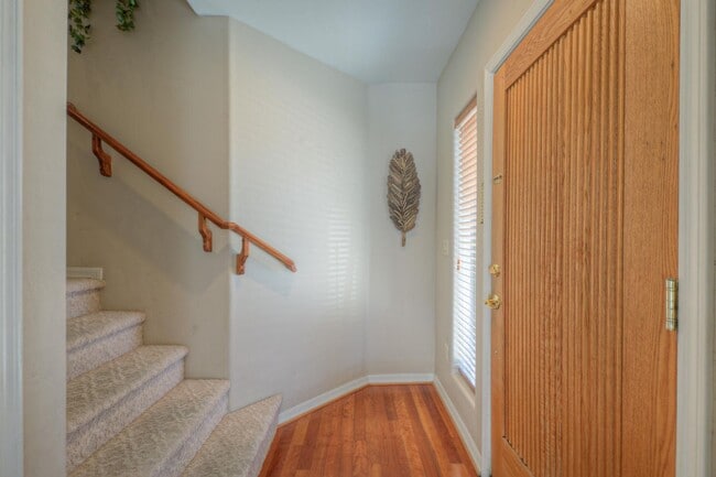 Building Photo - 14000 N 94th St