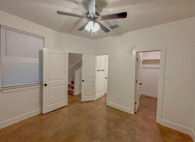 Building Photo - Heart of Lubbock Duplex