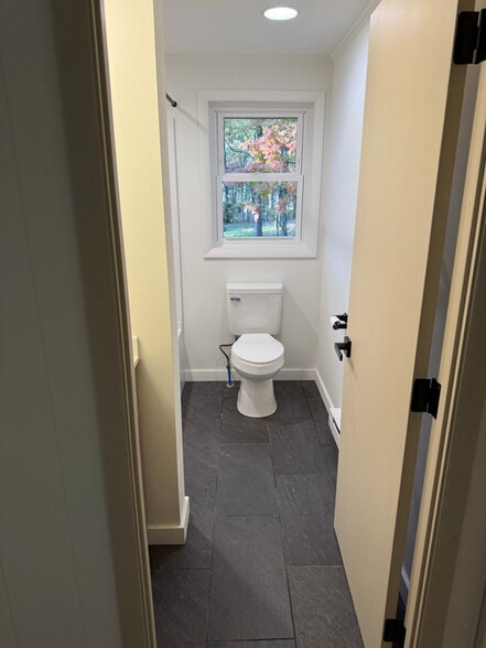 Building Photo - 106 Lenape Trail