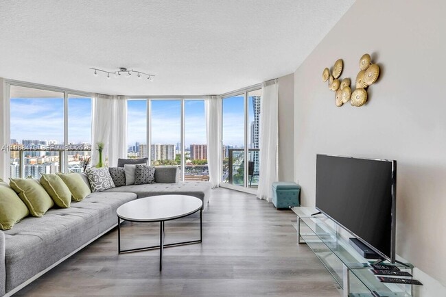 Building Photo - 16699 Collins Ave