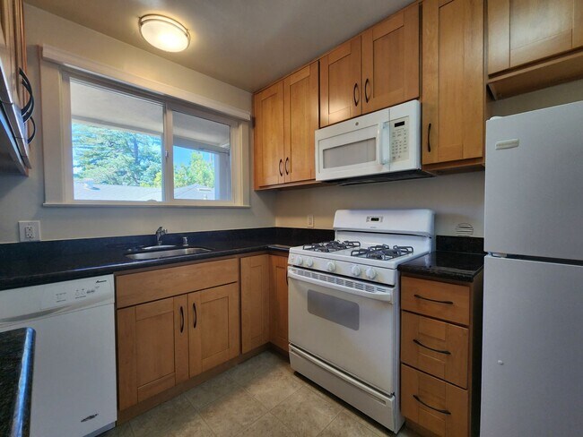 Building Photo - Luxurious Downtown Palo Alto Living - Top ...