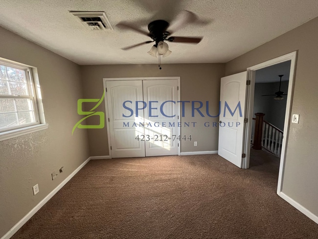 Building Photo - 3 Bedroom 2.5 Bath Single Family Home