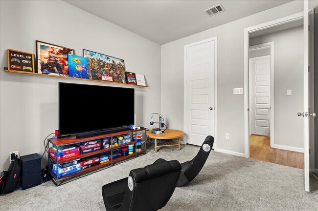 Building Photo - 4910 Morrison Dr