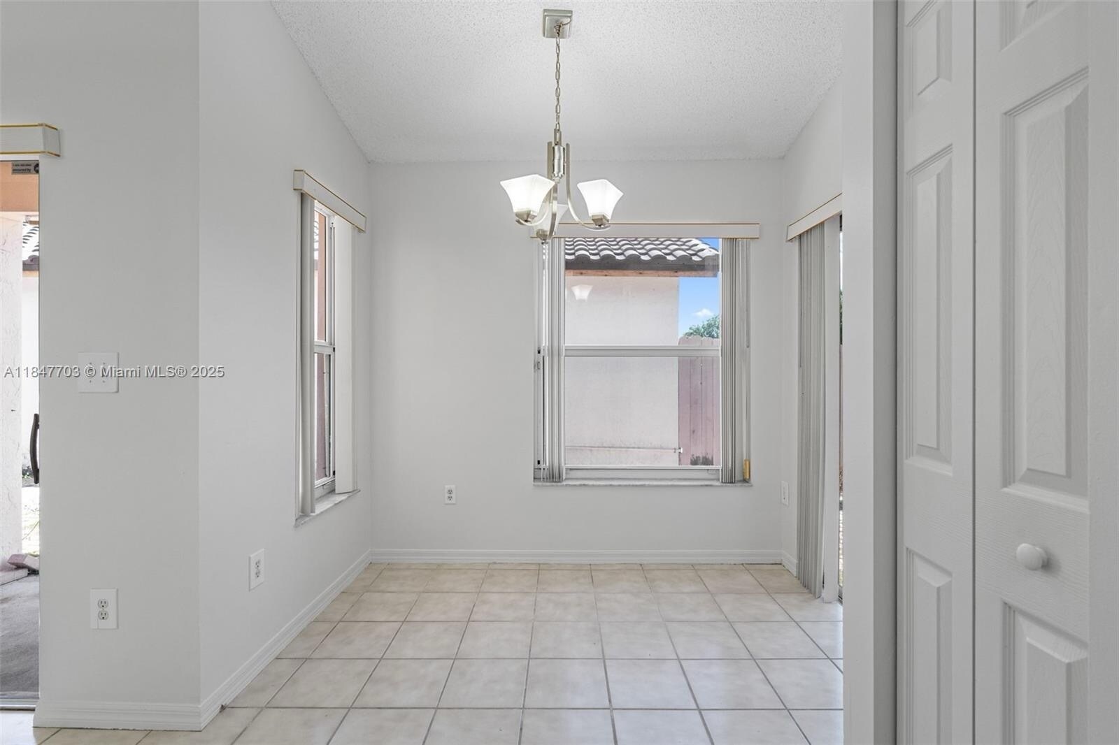 Building Photo - 14202 SW 151st Ct