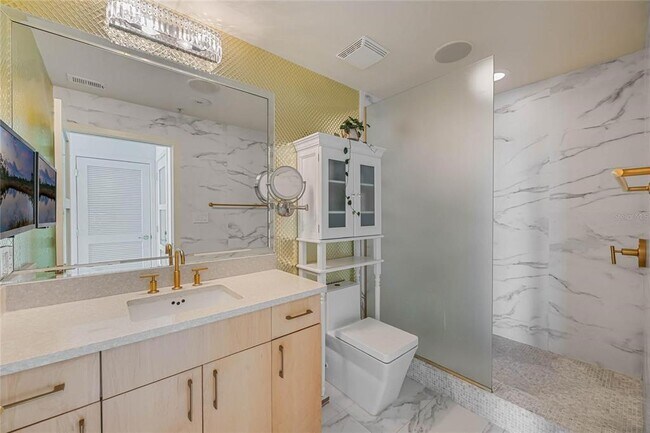 Building Photo - 155 S Court Ave