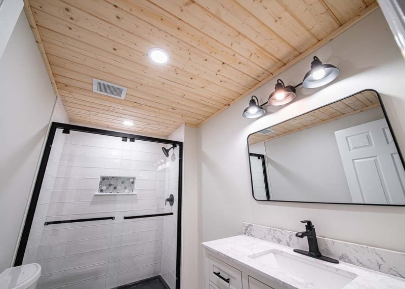 Building Photo - 31 Woodland Cir