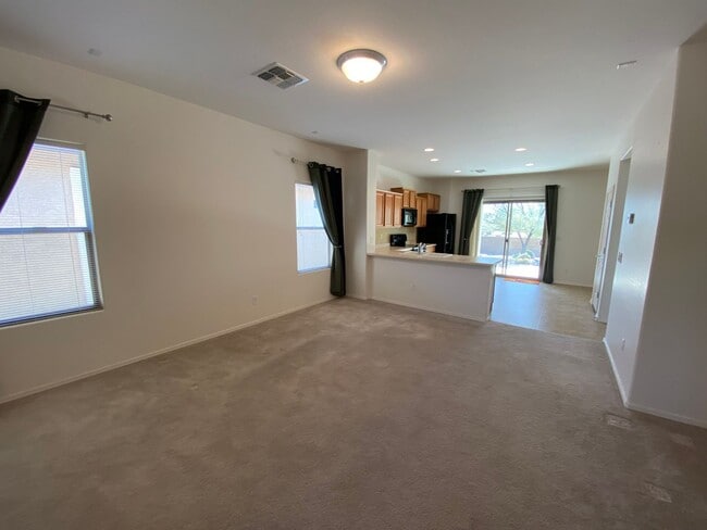 Building Photo - Anthem home