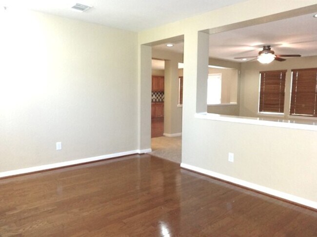 Building Photo - 29427 Legends Hill Dr