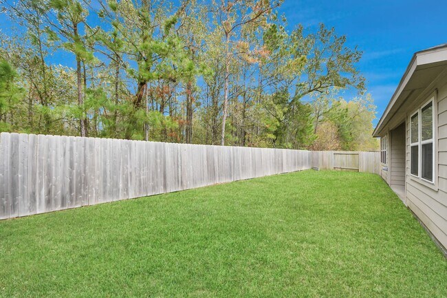 Building Photo - 6618 Beacon View Dr