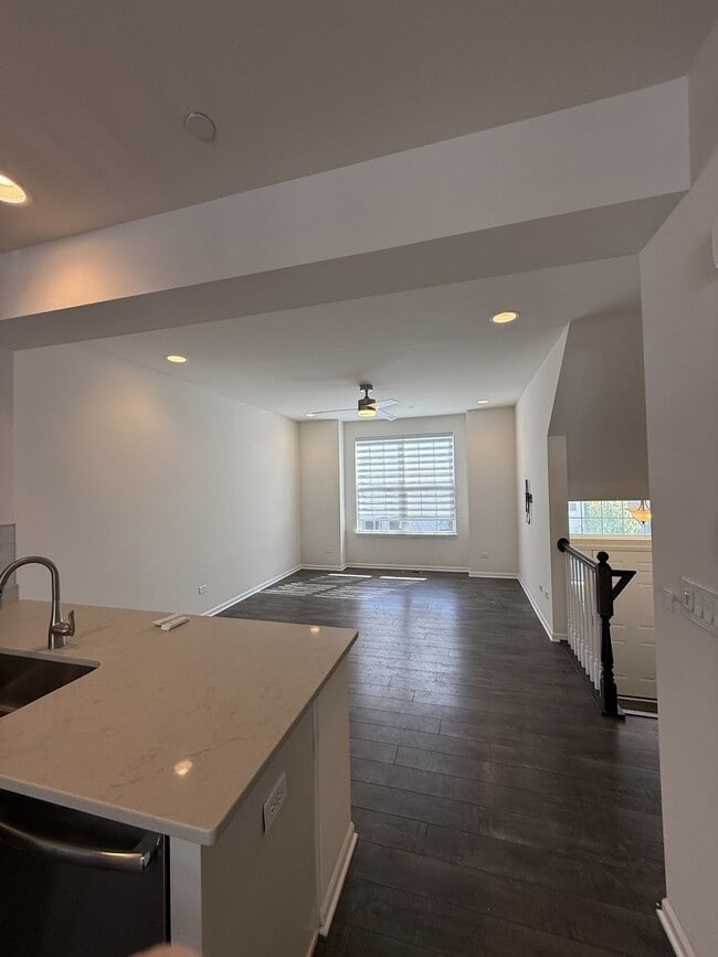 Building Photo - 4443 Monroe Ct