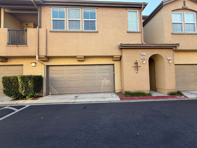 Building Photo - Welcome Home to the Treana Community in Stevenson Ranch 3BR 2 BA