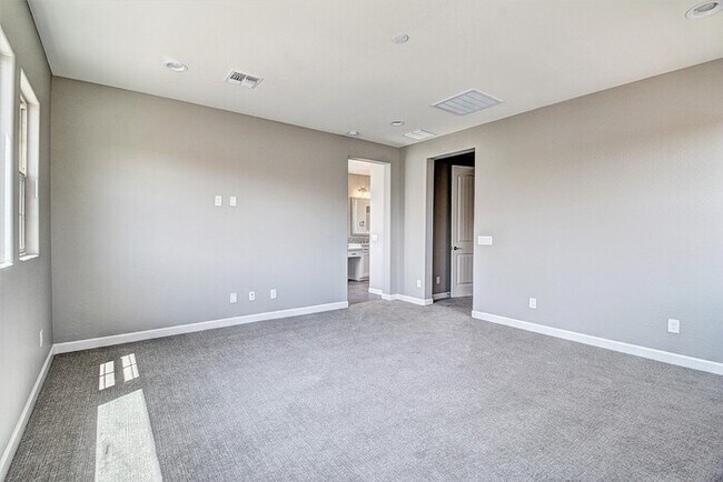 Building Photo - Highly sought neighborhood, stunning home!