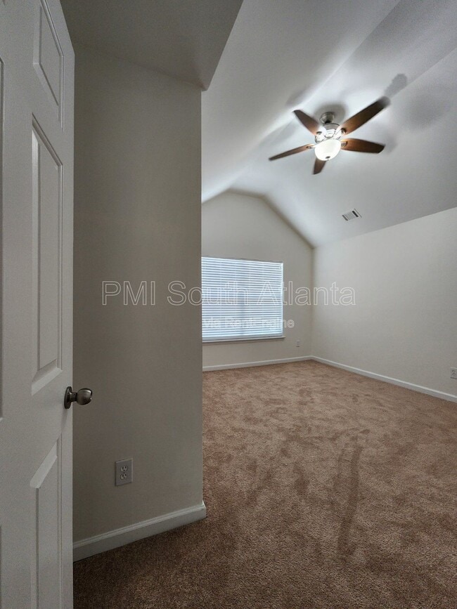 Building Photo - 2551 Wrangler Dr