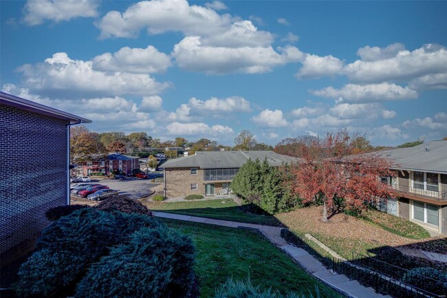 Building Photo - 10375 Forest Brook Ln