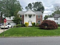 Building Photo - 26 Woodland Pl