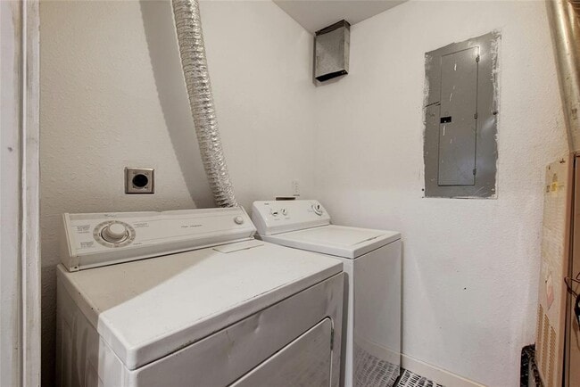 Building Photo - 6803 Santos St