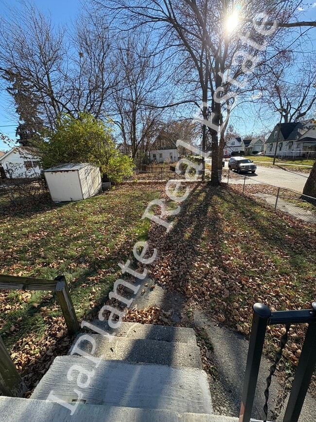 Building Photo - Spacious 4-Bed Home with Fresh Updates in Toledo’s Old South End