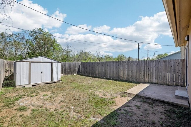 Building Photo - 13355 Water Oak Ln