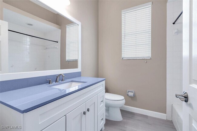 Building Photo - 2389 Piccadilly Circus