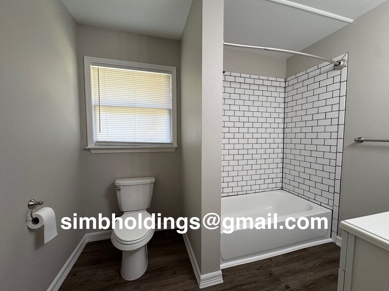 Building Photo - 2636 W Avenue N