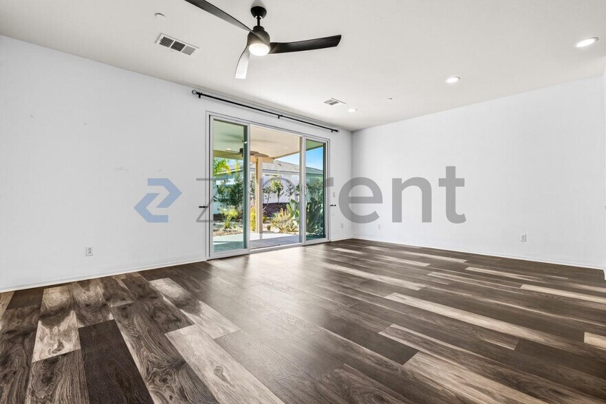 Building Photo - 30522 Rodriquez Lp