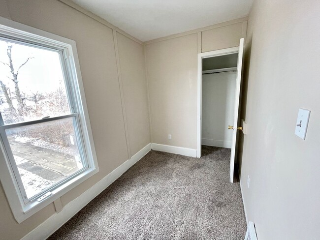 Building Photo - 1627-1627 E 31st St