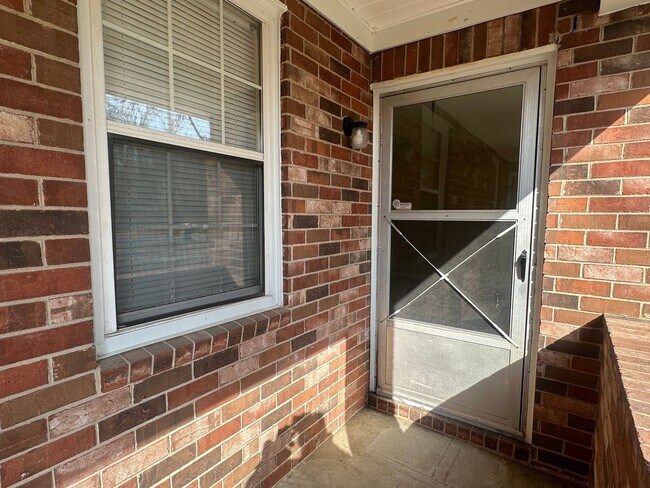 Building Photo - ~4613 Renee St