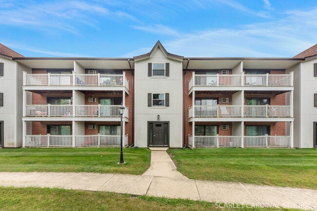 Primary Photo - 285 N Gregory St