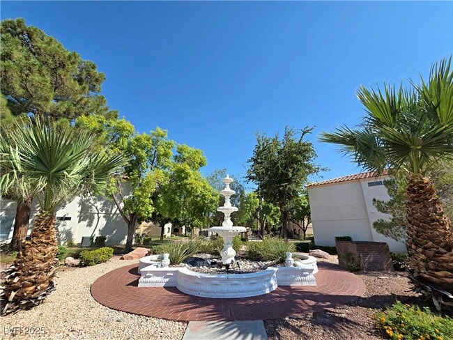 Building Photo - 8452 Boseck Dr