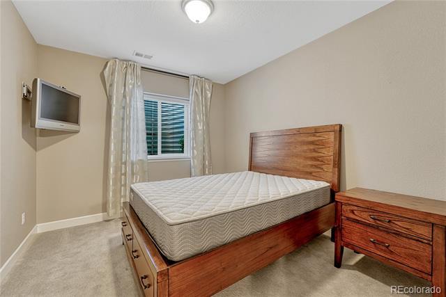 Building Photo - 681 E Dry Creek Cir