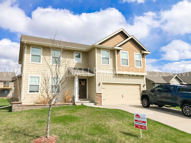 Primary Photo - 4 Bedroom, 2.5 Bathroom Home in Ankeny