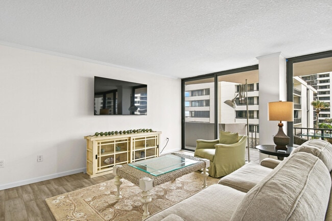 Building Photo - 4200 N Ocean Dr