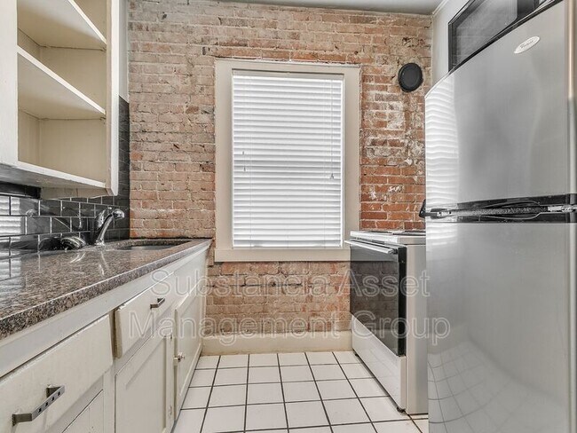 Building Photo - 429 NW 11th St