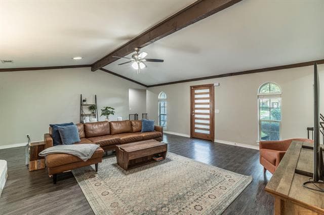 Building Photo - 2605 Briarwood Dr