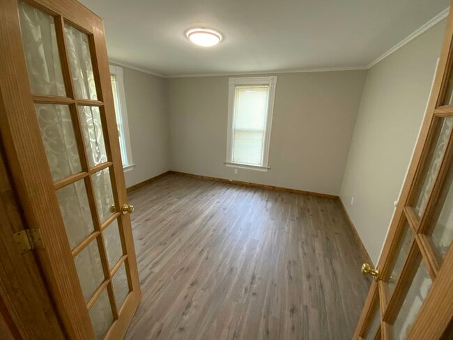 Building Photo - 43 Southbound Gratiot Ave