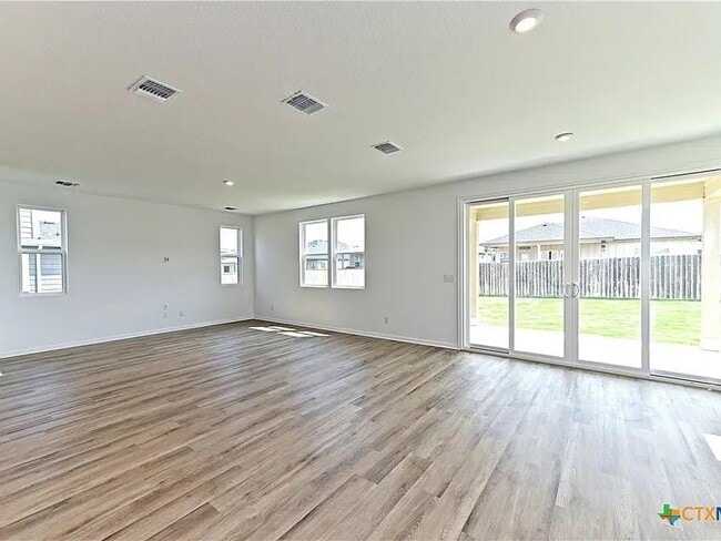 Building Photo - 157 Seattle Slew Dr